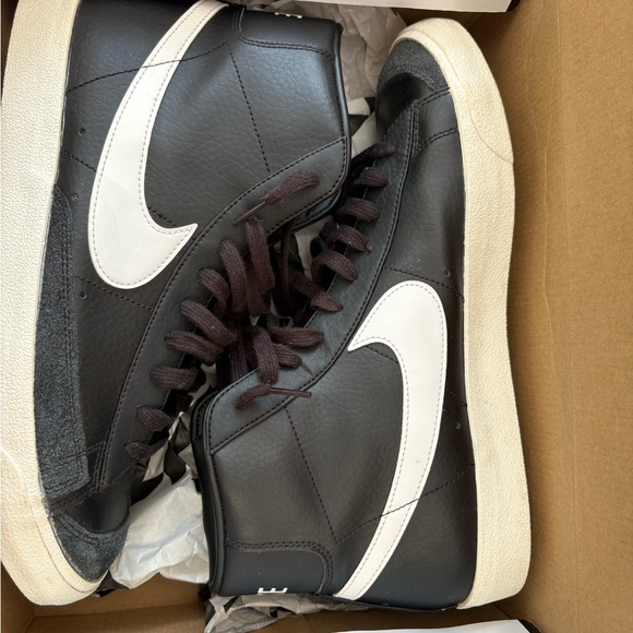 Nike Black and White High-Top Sneakers size 13 - Picture 2 of 14